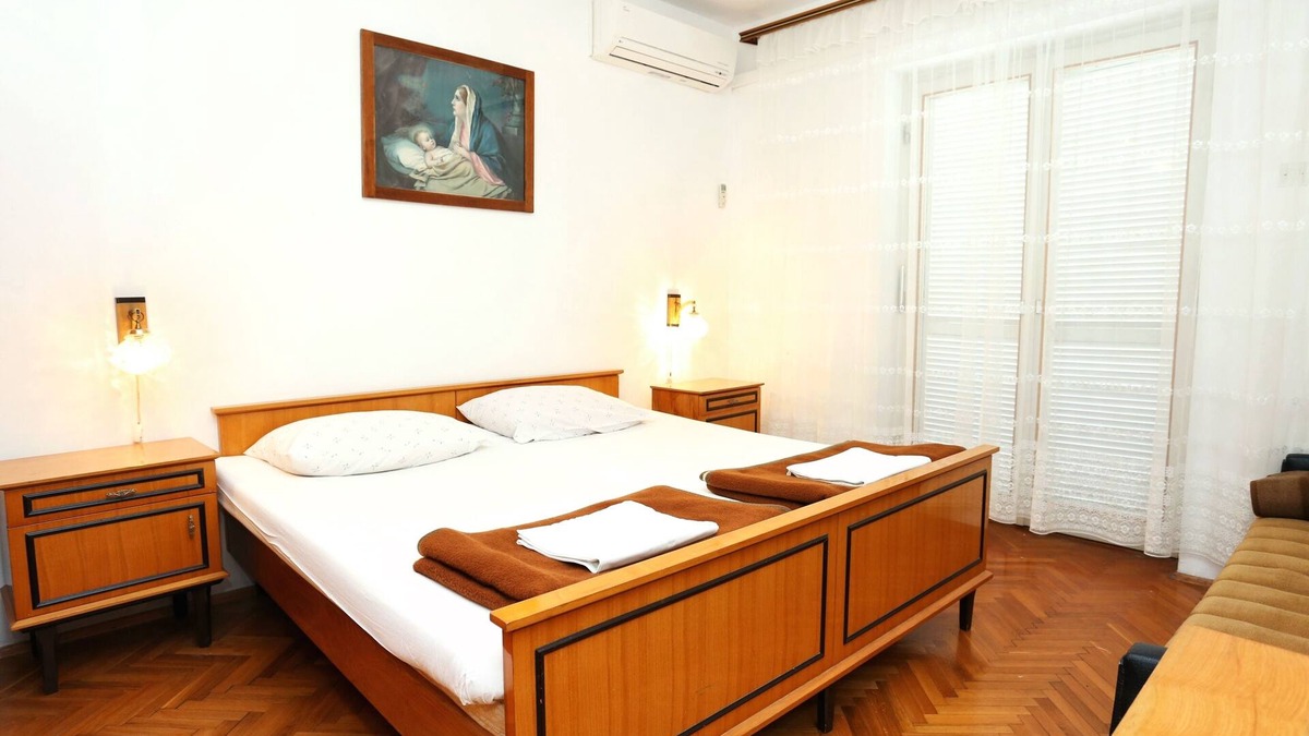 Trpanj Apartment | Two bedroom apartment with balcony and sea view Trpanj, Pelješac (A-3157-g)