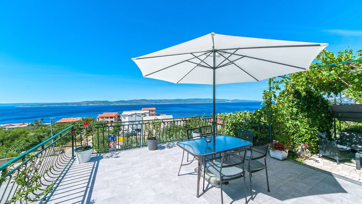 Brela Apartment | Two bedroom apartment with terrace and sea view Brela, Makarska (A-16603-a)