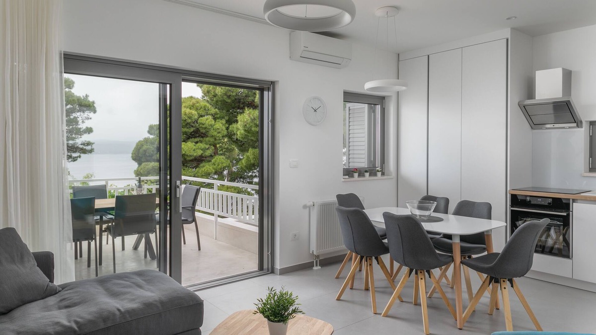 Brela Apartment | Two bedroom apartment with terrace and sea view Brela, Makarska (A-19345-b)
