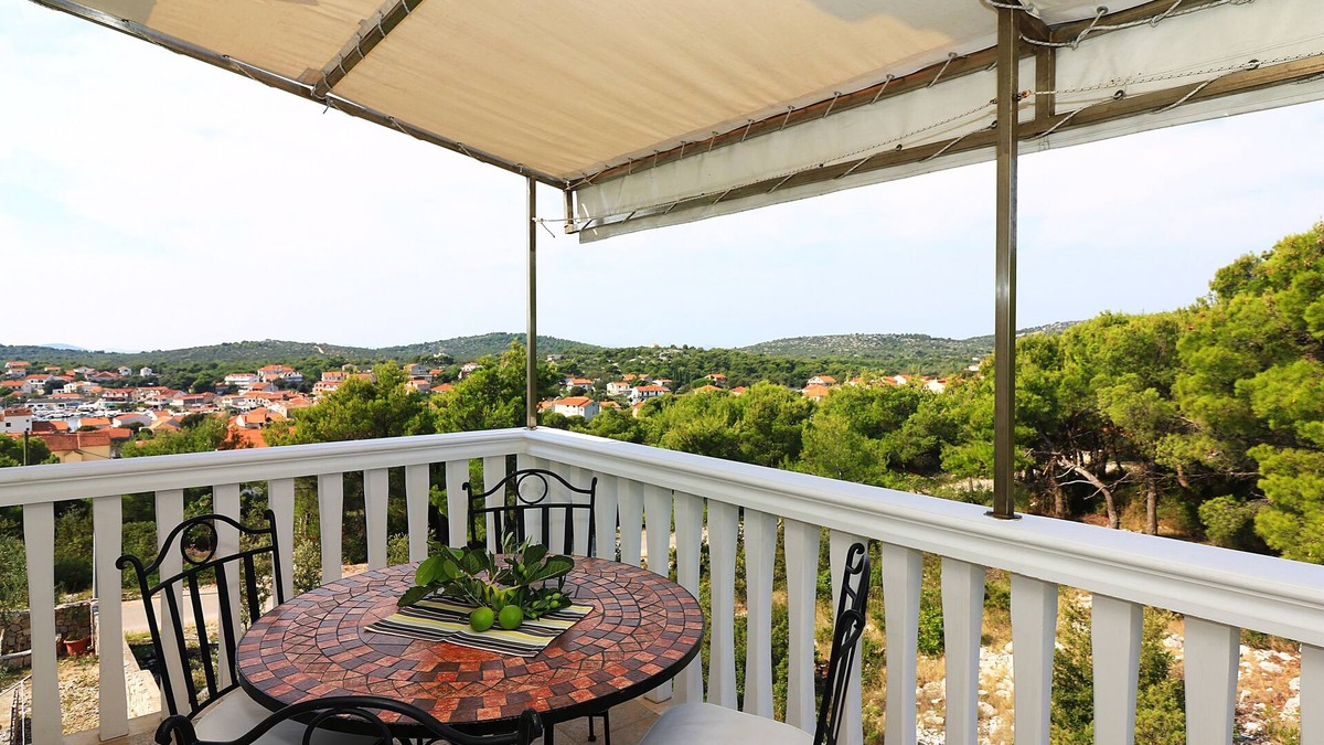 Jezera Apartment | Two bedroom apartment with terrace and sea view Jezera, Murter (A-5079-a)