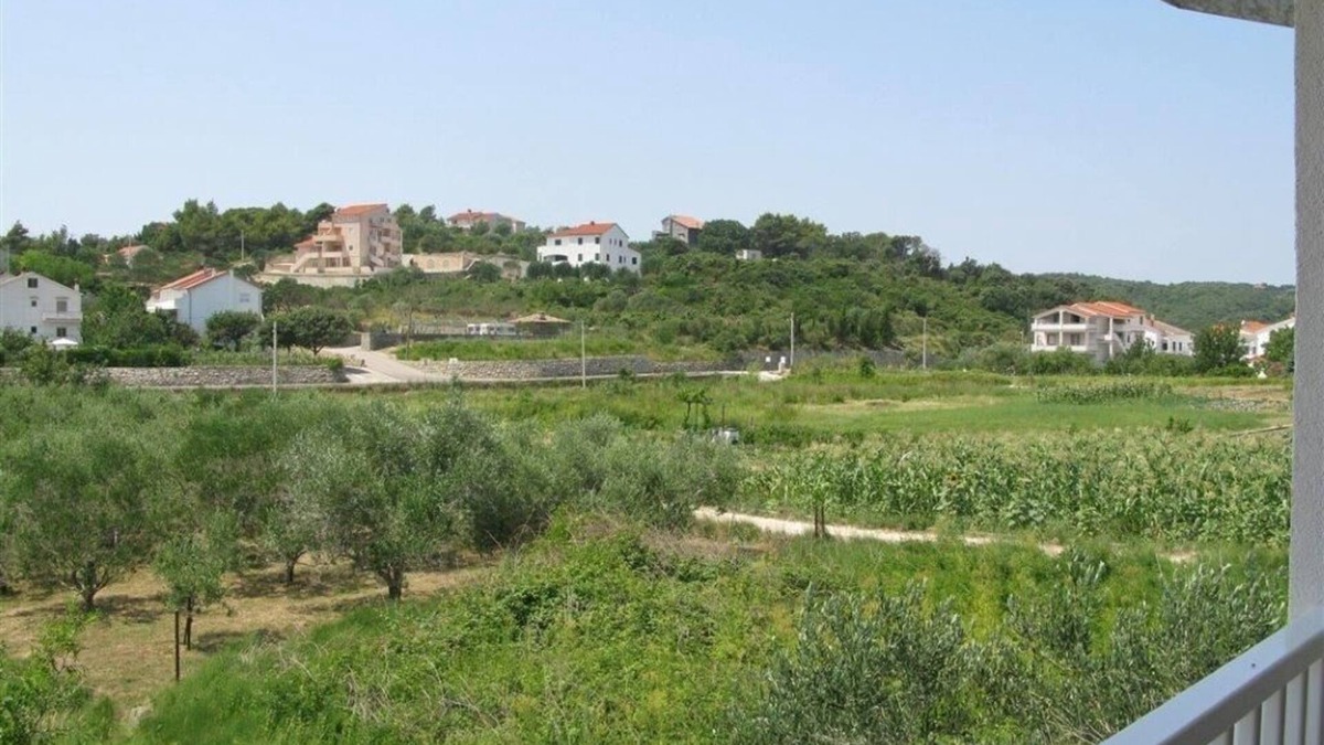 Palit Apartment | Two bedroom apartment with terrace Palit, Rab (A-16356-b)