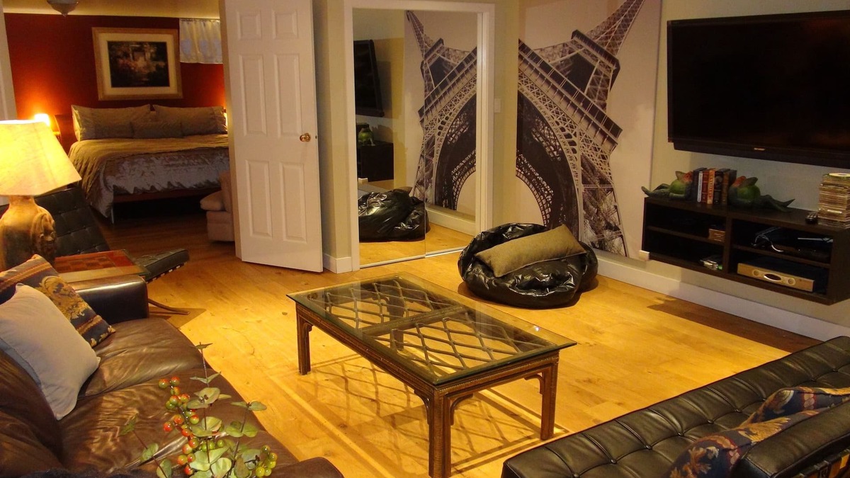 Grand Boulevard House | Two Bedroom Basement Suite - North Vancouver - West Vancouver
