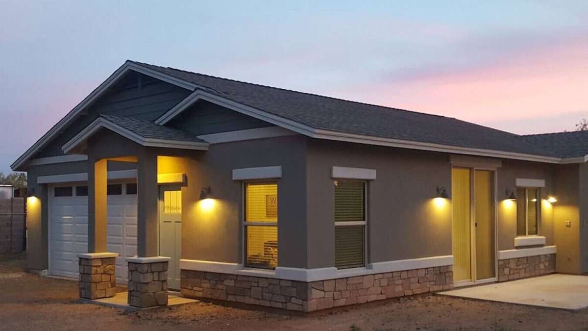 Gilbert House | Two Bedroom, clean guest house in Gilbert