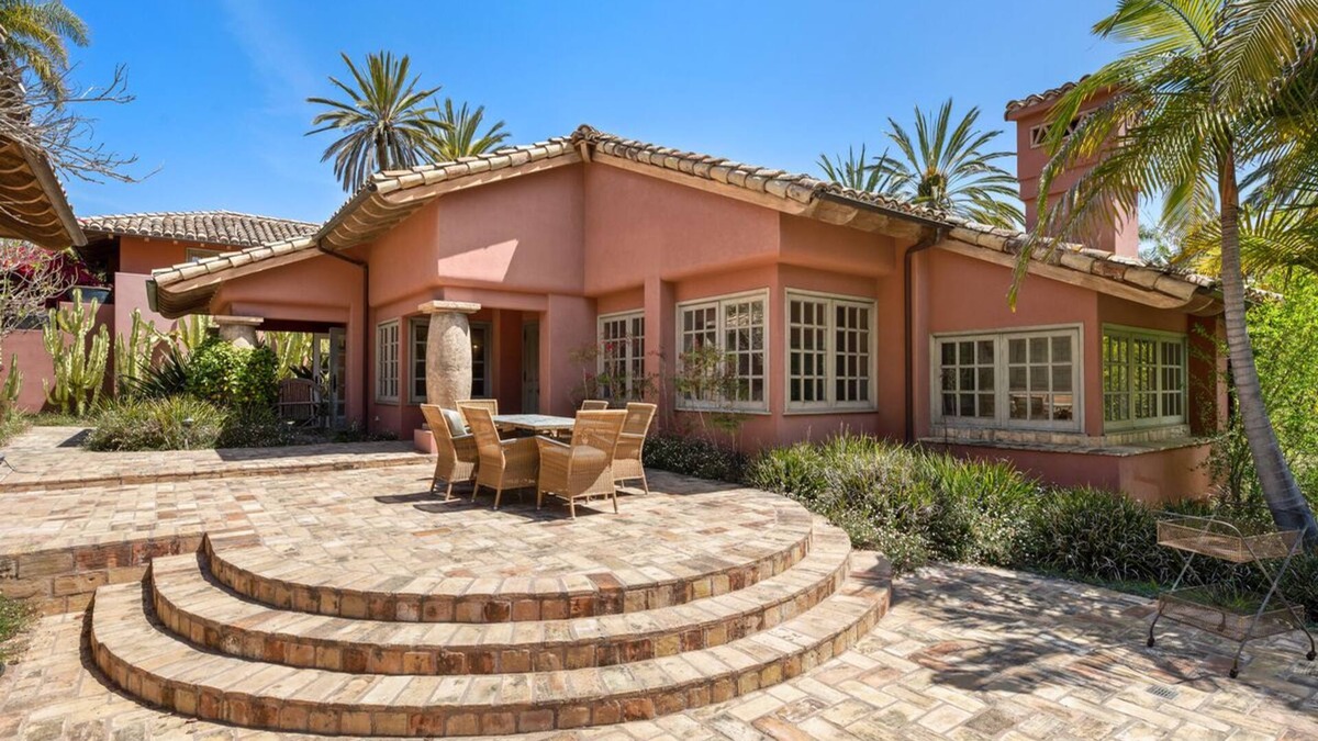 Fairbanks Ranch House | Two Bedroom Guest Home on Rancho Santa Fe Estate with Private Tennis
