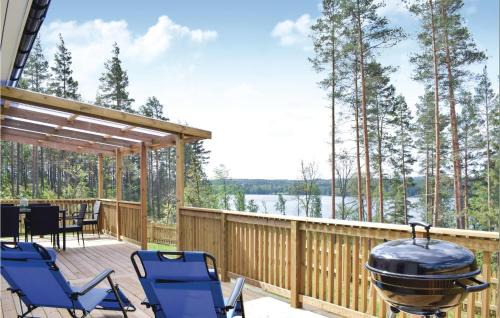 Hultsfred Municipality House | Two-Bedroom Holiday Home In Malilla