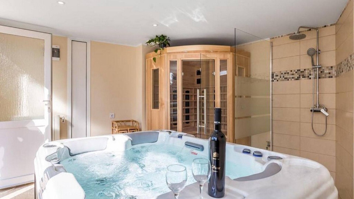 Klana Apartment | Two Bedroom House with Terrace
