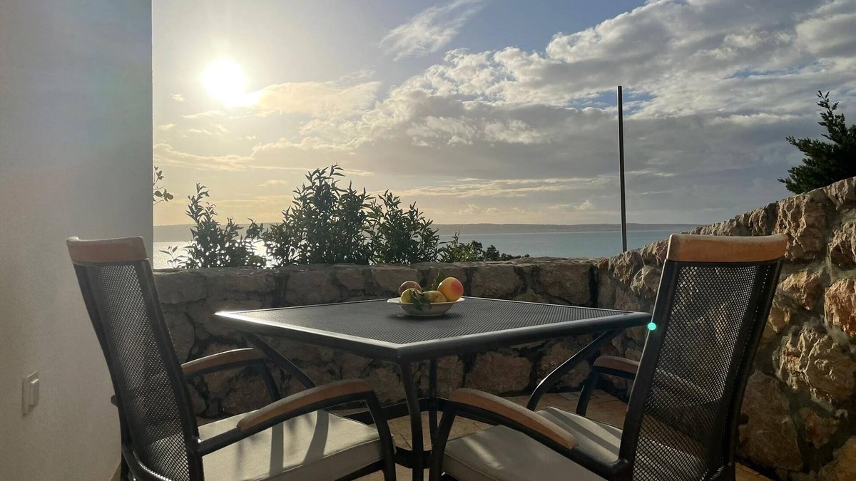 Starigrad Apartment | Two bedroom apartment with terrace and sea view Starigrad, Paklenica (A-12939-a)