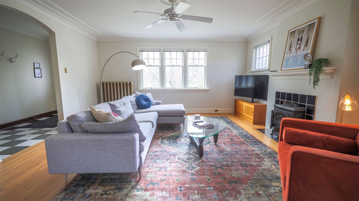 Mount Royal Condo | Two-Bedroom Inner-City Heritage Home With Contemporary Furnishings and Parking