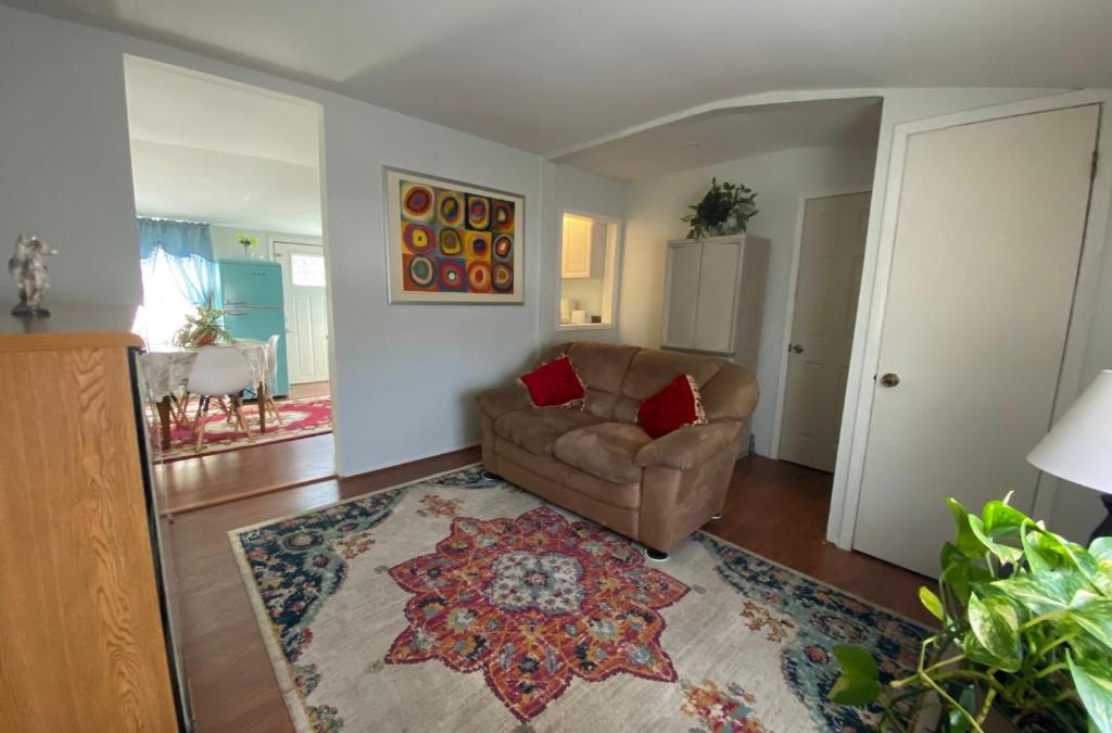 North Bellport Apartment | Two bedroom, living/dining room