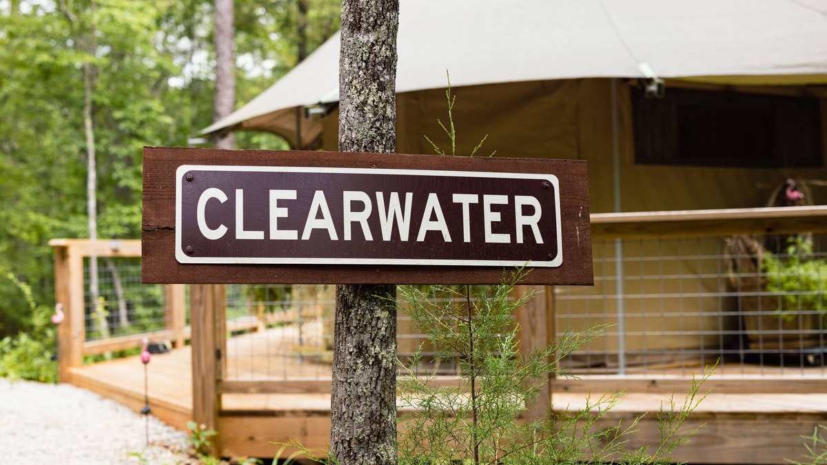 Dadeville Cabin | Two Bedroom Luxury Glamp, huge deck, private Hot Tub at The Destination Resort