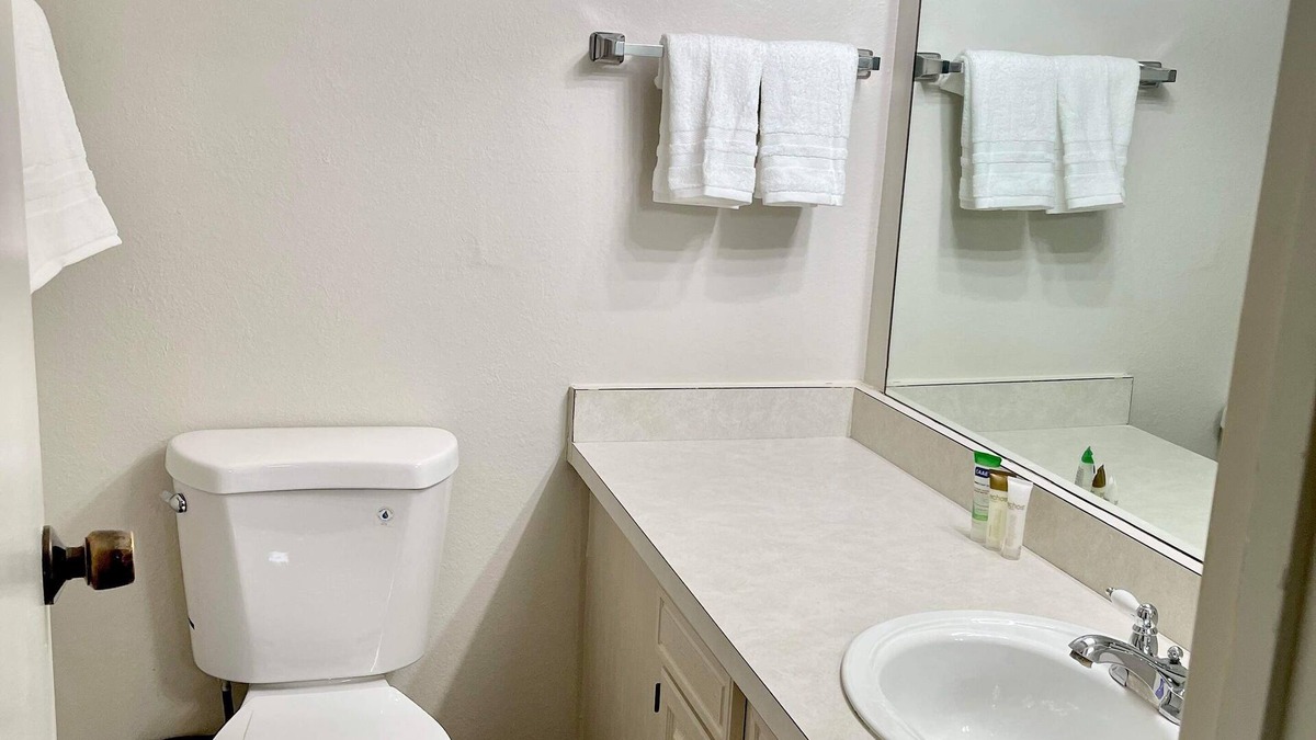 Paradise House | Two bedroom right off the strip