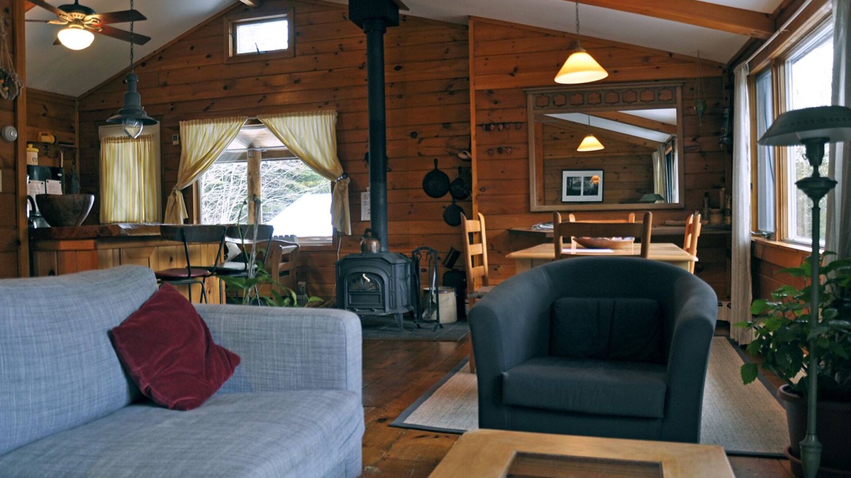 Warrensburg Cabin | Two Bedroom Riverfront Log Cabin