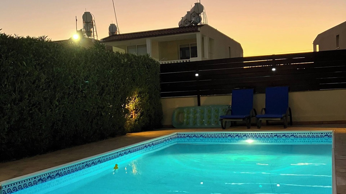 Universal House | Two Bedroom Semi-detached House With Private Pool, A/c, Wifi in Kato Paphos