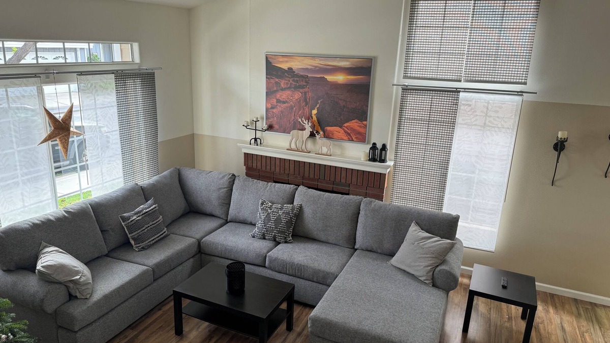 Tustin House | Two Bedroom single Family House in Tustin