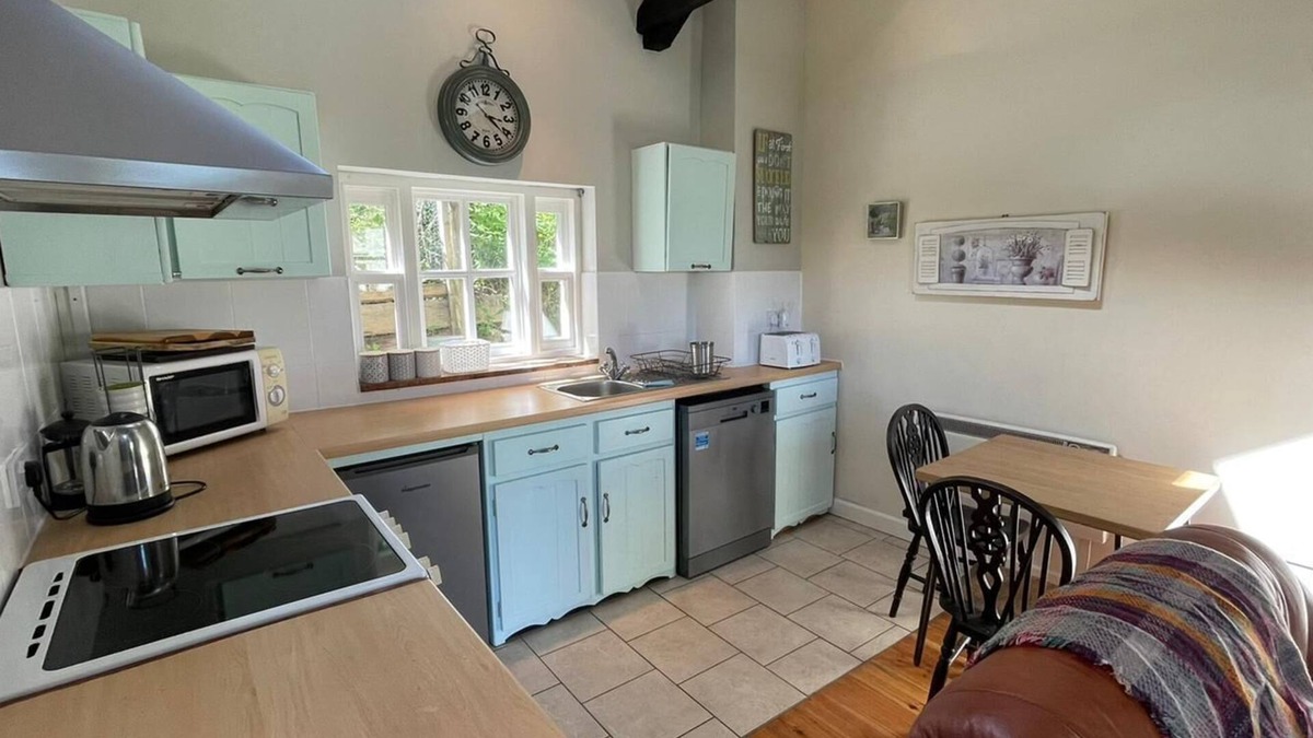 Tal-gareg Cottage | Two bedroom stone cottage in rural West Wales
