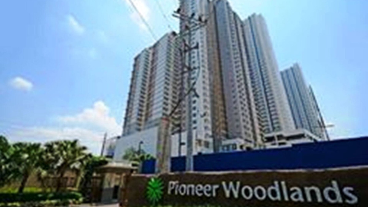 Barangka Ilaya Condo | Two-bedroom suite connected to MRT Boni Station