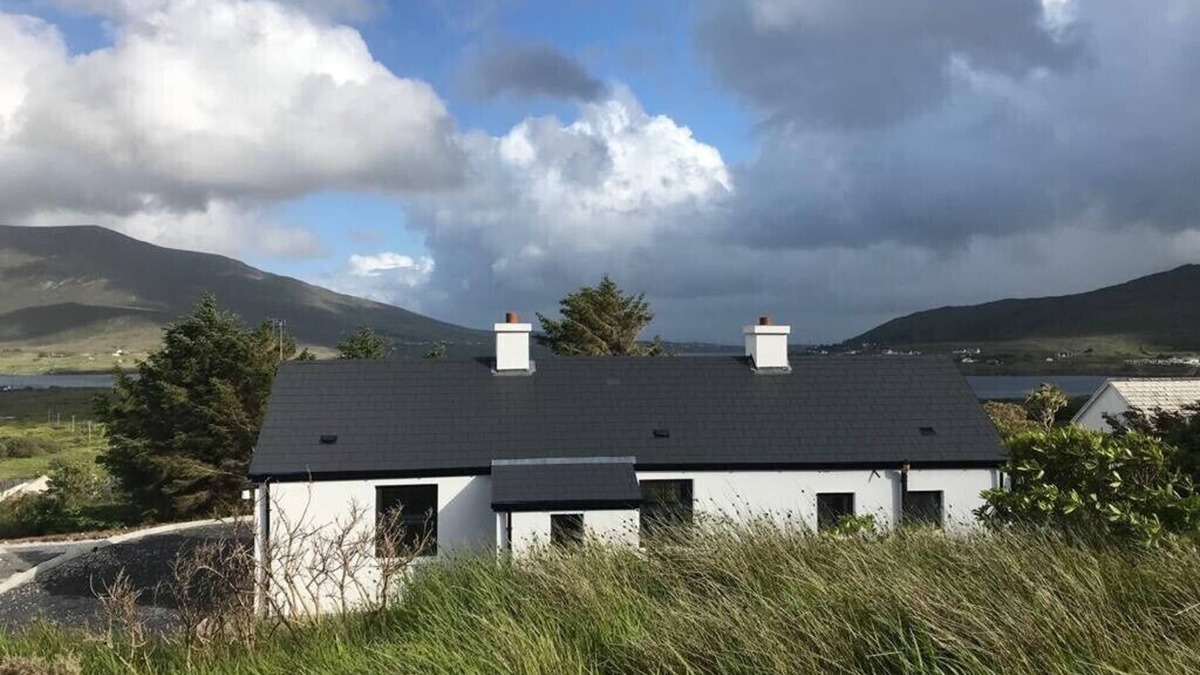 Achill Sound House | Two Bedroom Traditional Cottage near Achill Sound on the Wild Atlantic Way.