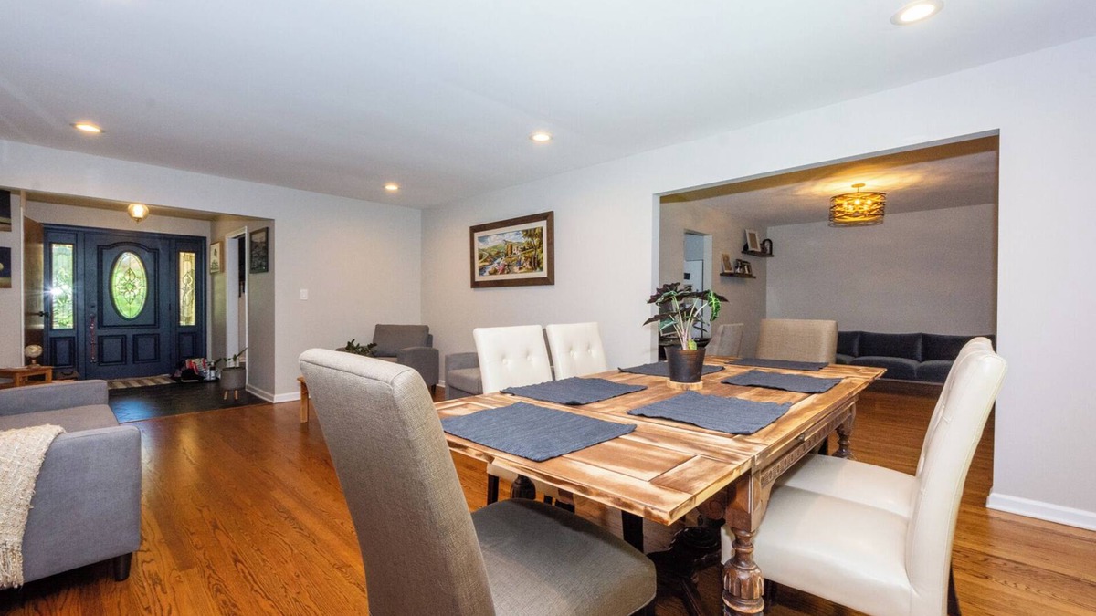 Wheaton House | Two Bedroom, Two Bathroom, Quiet and Relaxing Home