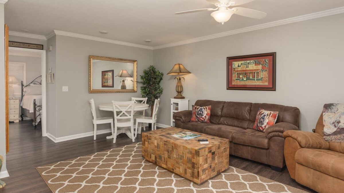 Starkville Condo | Two Blocks from MSU Campus