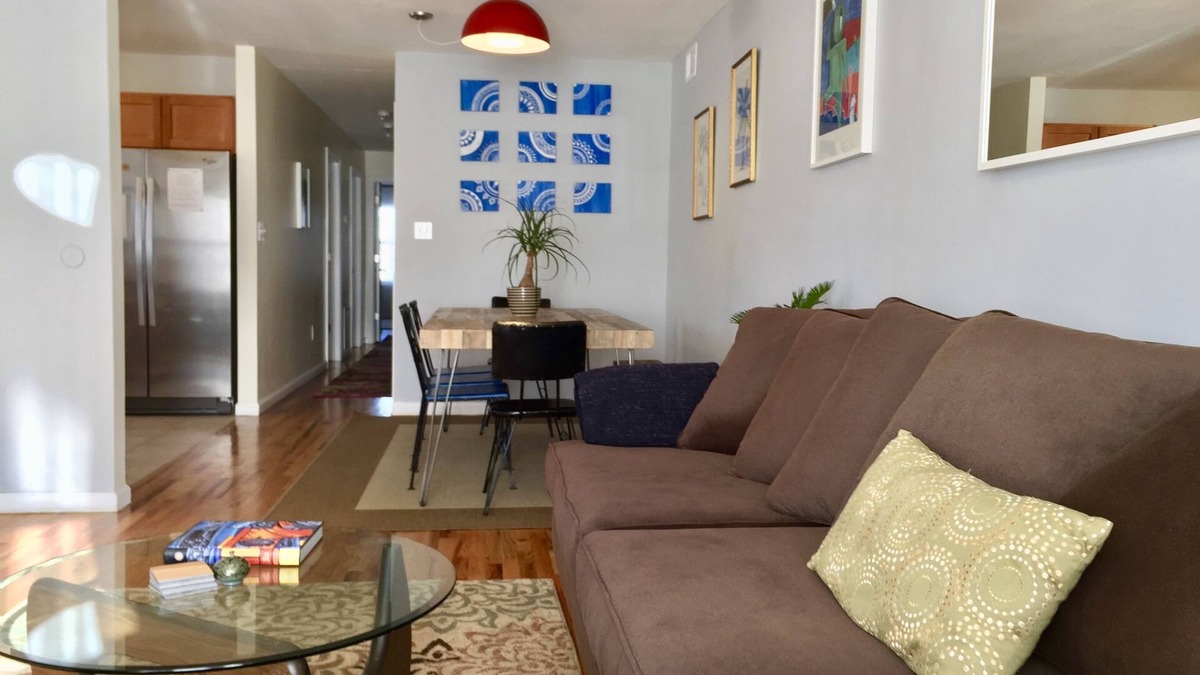 Newark Apartment | Two blocks to train, 20-minute ride to NYC @ Newark Broad St