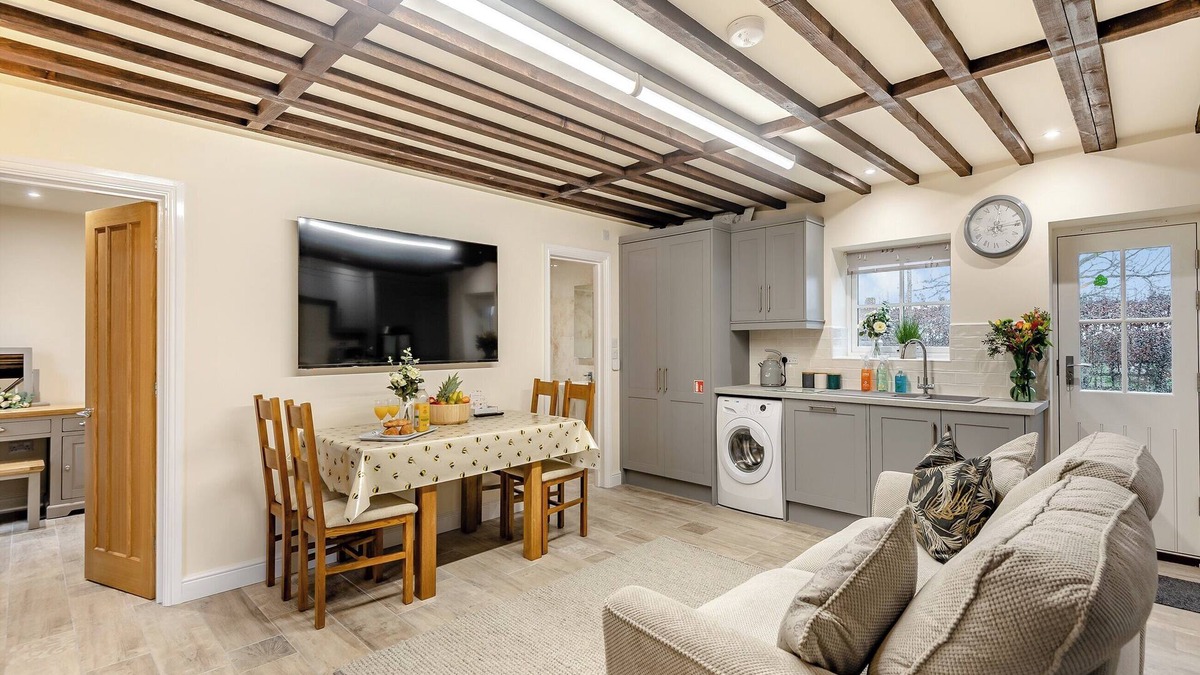 Wainfleet All Saints Cottage | Two Chainbridge Barns