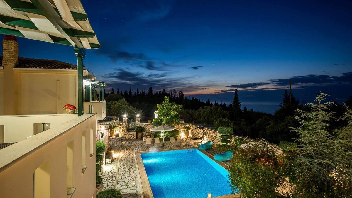 Agios Nikitas Villa | Two Deluxe exclusive pool villas for 4 + 2 close to beaches with wonderful view