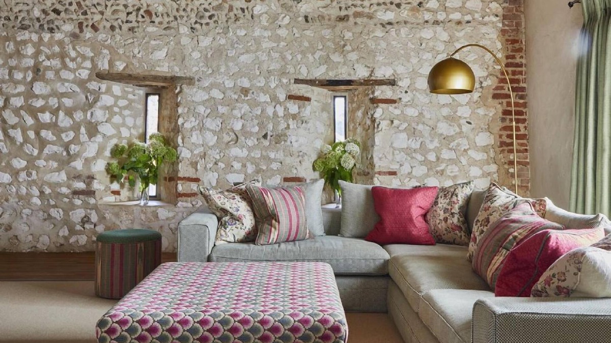 North Barsham House | Two double beds, two kingsize beds, two zip/link kingsize beds that can each be two singles, two sin