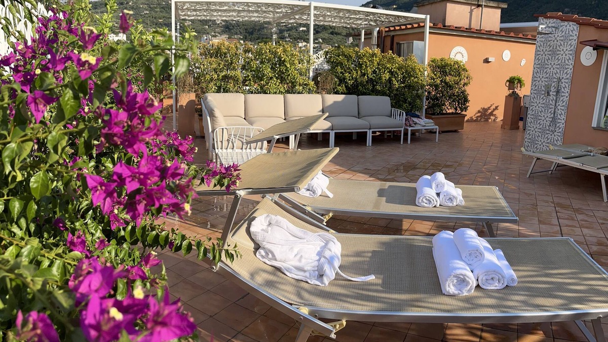 Sant'Agnello Bed & Breakfast | Two Double rooms with private bathrooms and an equipped roof terrace.