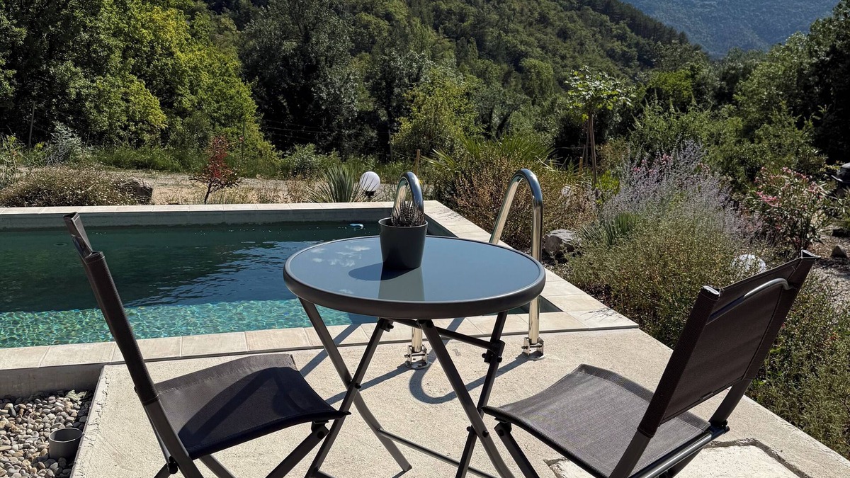 Plaisians Cottage | Two Gîtes With Swimming Pool les Rochers de Plaisians
