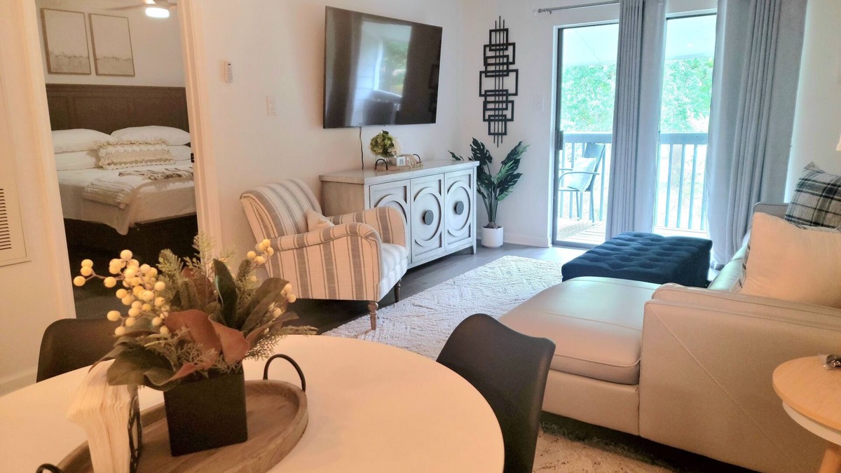 Walden on Lake Conroe Condo | Two King Bedroom condo, both w/attached bath on 2nd floor