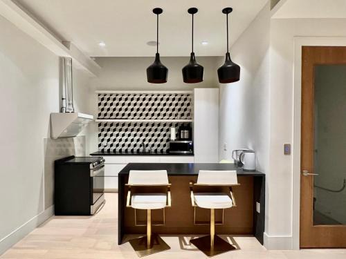 Shaughnessy House | Two King Bedroom w Bath&Living Room