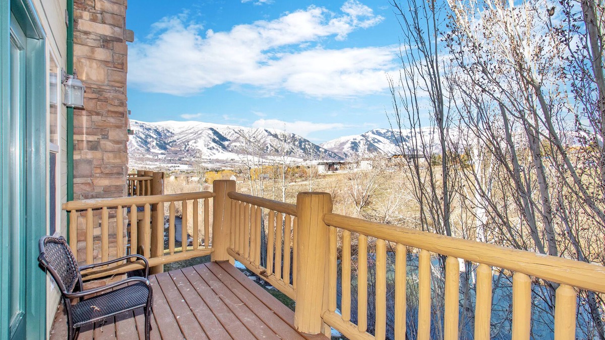 Eden Cabin | Two level condo with gourmet kitchen, upstairs remodel, and outdoor wonderland.