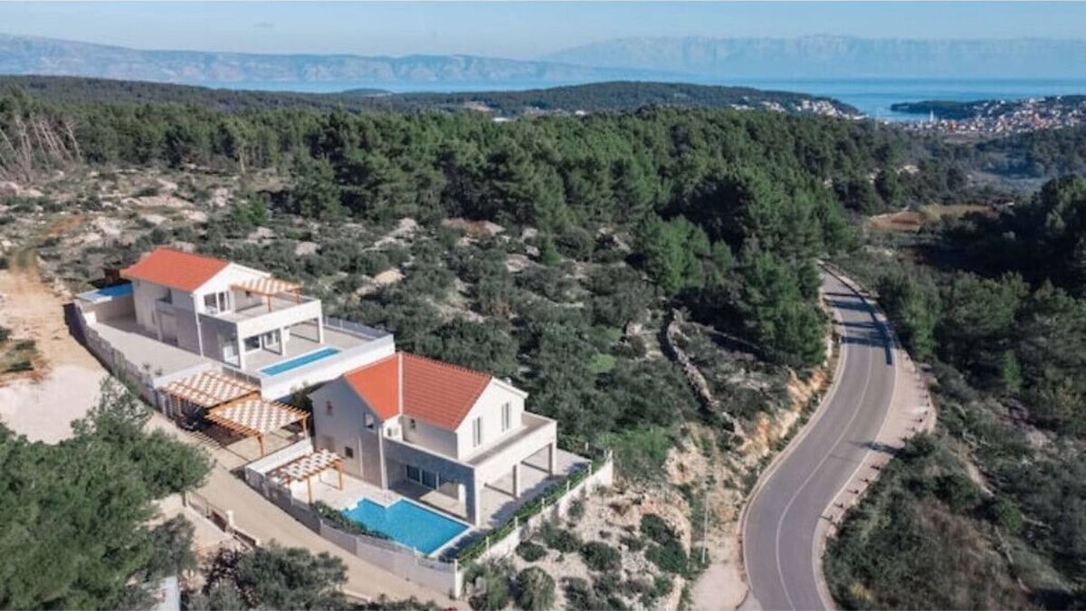 Pitve House | Two Modern Villas with Pool and Spa - Anouk and Belpur