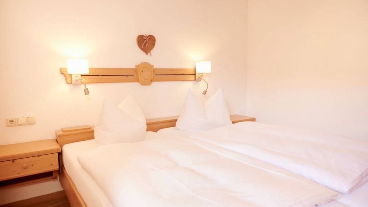 Groissenbach Apartment | Two-room vacation apartment 43sqm, sunny west-facing balcony