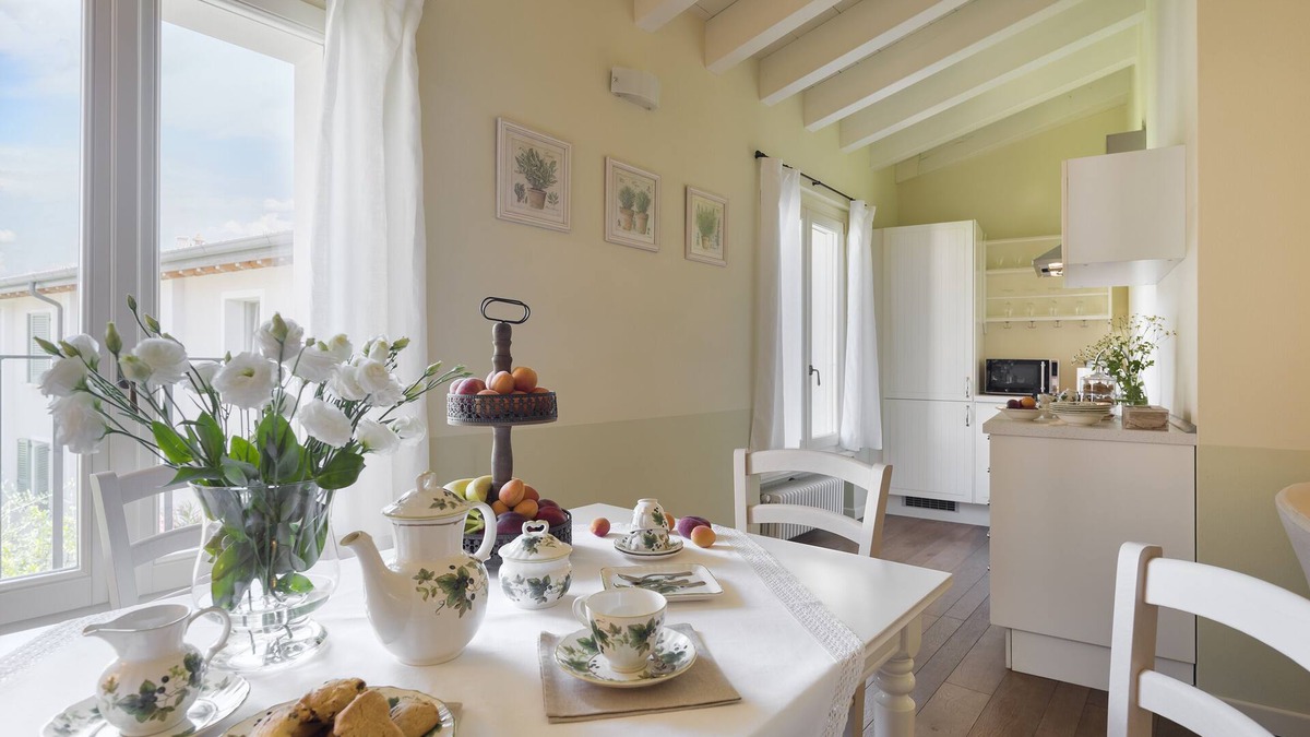 Polpenazze del Garda Apartment | Two-roomed apartment sleeping 4 wi-fi, garage, swimming pool (CIR 017145-CNI-00026)