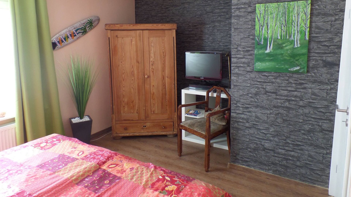 Heisingen Apartment | two rooms near Krupp Villa Hügel, Lake Baldeney, Unesco - Zollverein