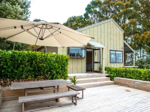 Onetangi House | Two Rooms Onetangi - Onetangi Holiday Home