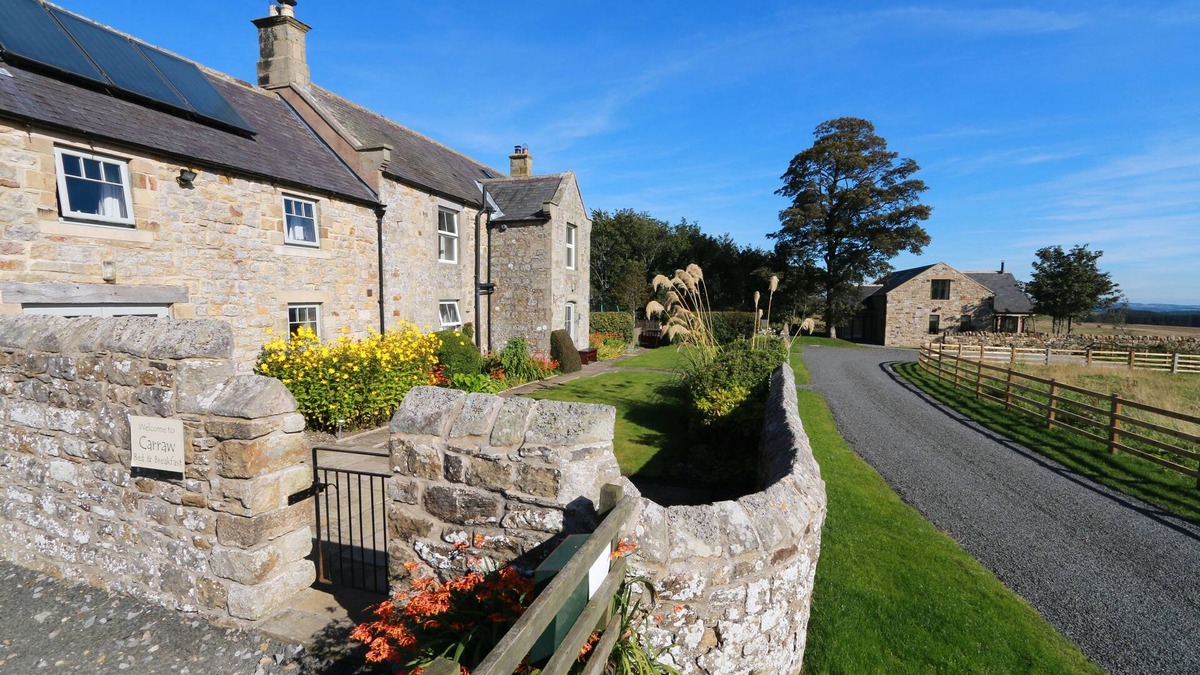 Hexham Apartment | Two self catering holiday homes that sleeps 14 guests in 7 bedrooms