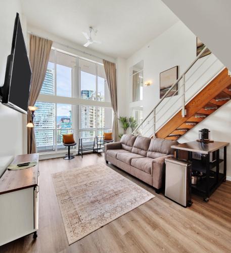 Downtown Vancouver Apartment | Two-Story Loft with a High-rises view and Rooftop Deck