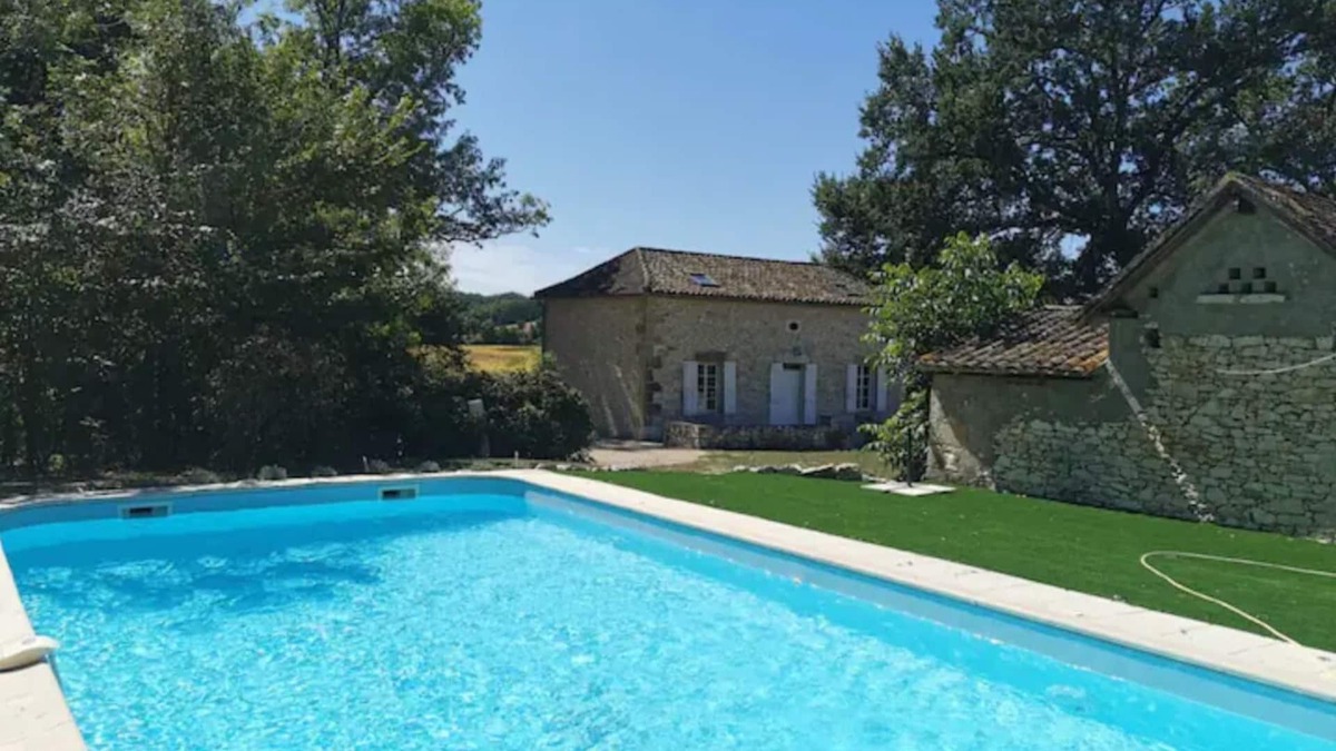 Douzains Cottage | Two Stunning Stone Cottages with Private pool in SW France
