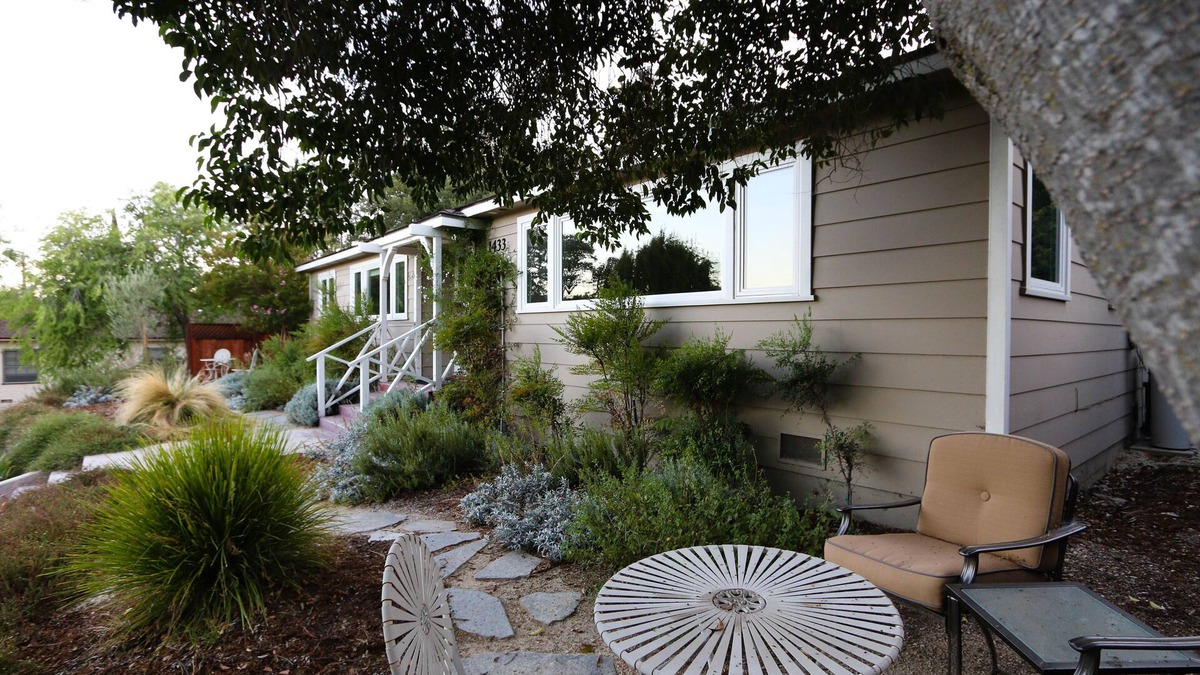Paso Robles House | Two Sweet-Spacious Home with Two Master Suites Downtown Paso Robles!