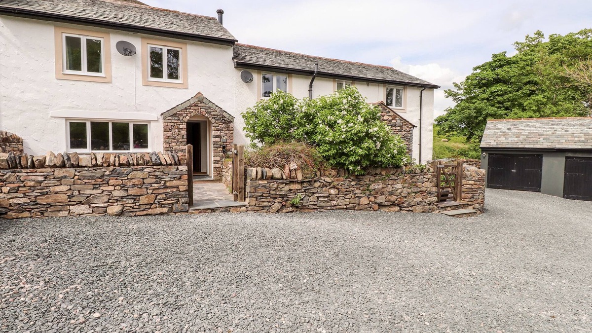 Mosedale Cottage | TWO TOWN END, pet friendly, character holiday cottage in Mungrisdale