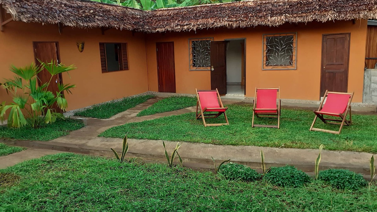 Nosy Be House | Two very quiet guest rooms in Nosy Be with kitchen and garden