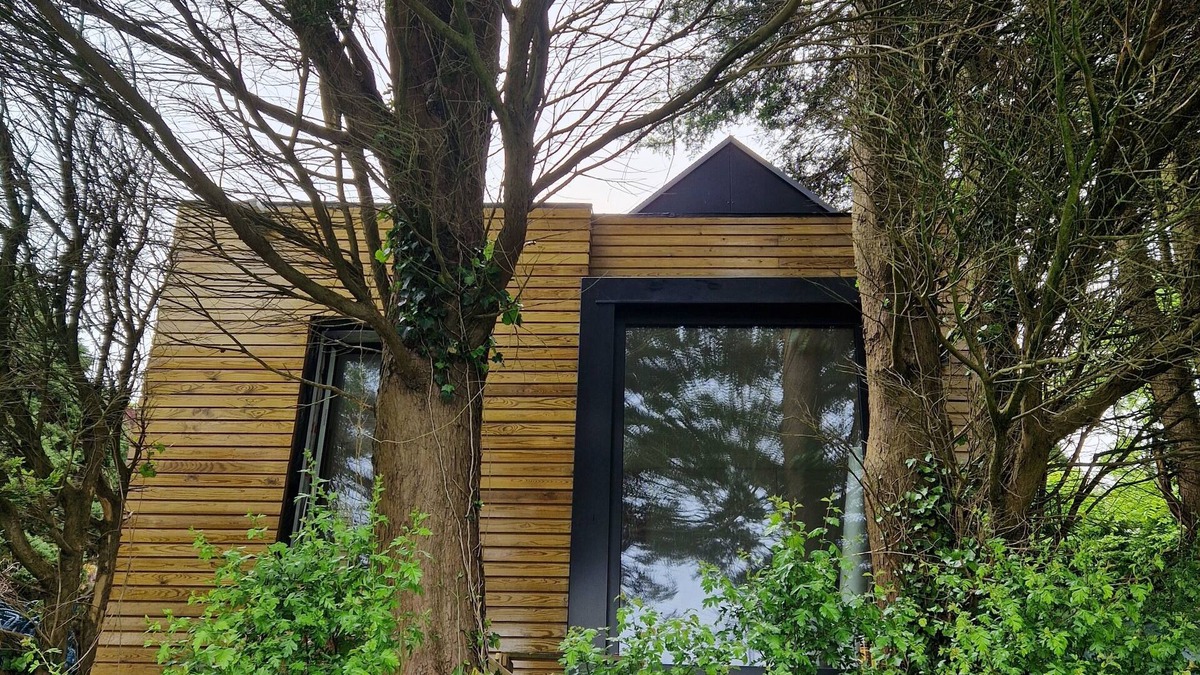 Cowbridge Cabin | Ty Branwen Lodge