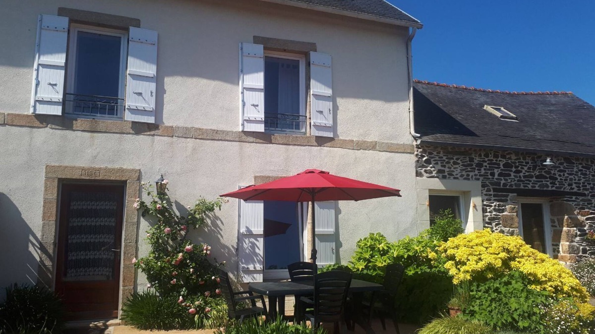 Pont-de-Buis-les-Quimerch House | Ty Braz quiet in the countryside