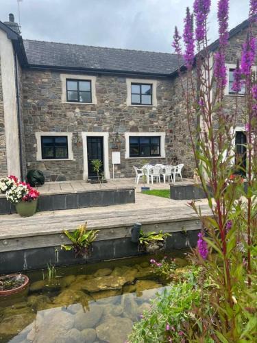 New Quay House | Ty Canol - Family Friendly Peaceful Cottage