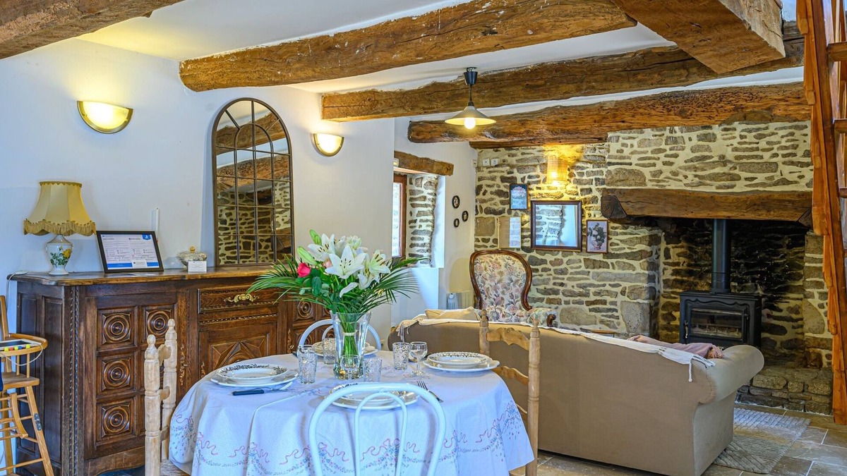 Theix-Noyalo House | Ty Chaumière - Charmante Petite Chaumière en pierre avec jardin