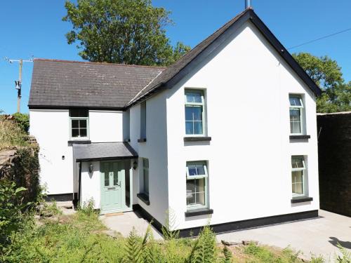 Pontypridd House | Ty Ffarm at Gellilwch