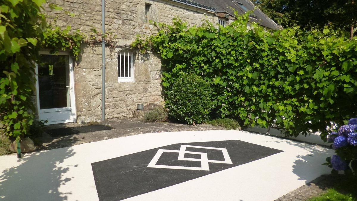 Bieuzy Cottage | Ty Kreiz cottage: comfort and character in 15th century walls