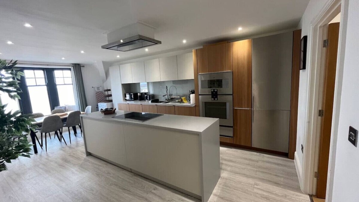 Penarth Apartment | Ty Mor Studio Apartment Penarth